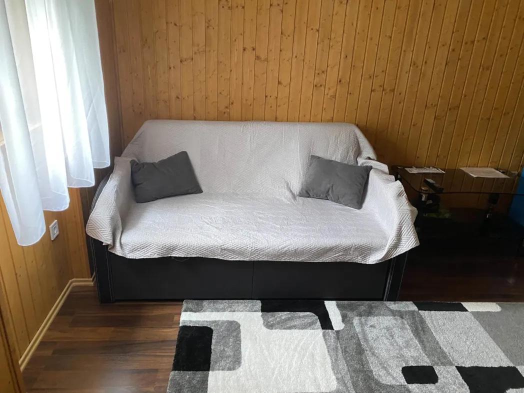 Topart Vendeghaz Apartment *